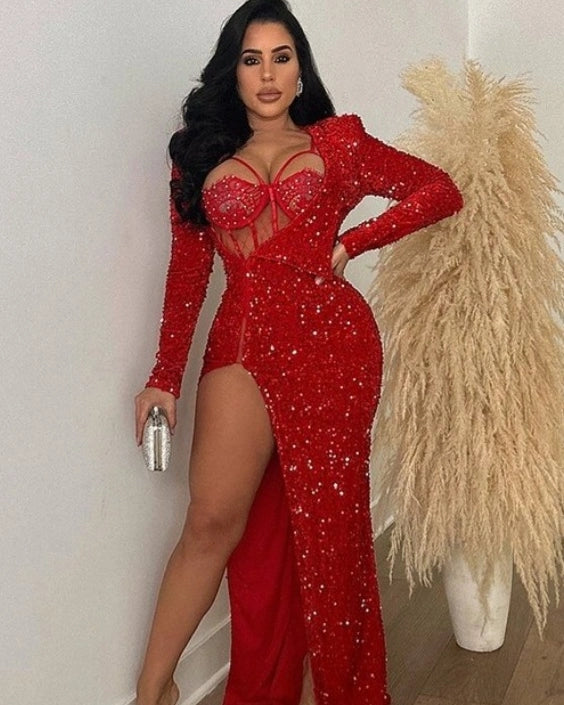 Red carpet goddess in Sequin