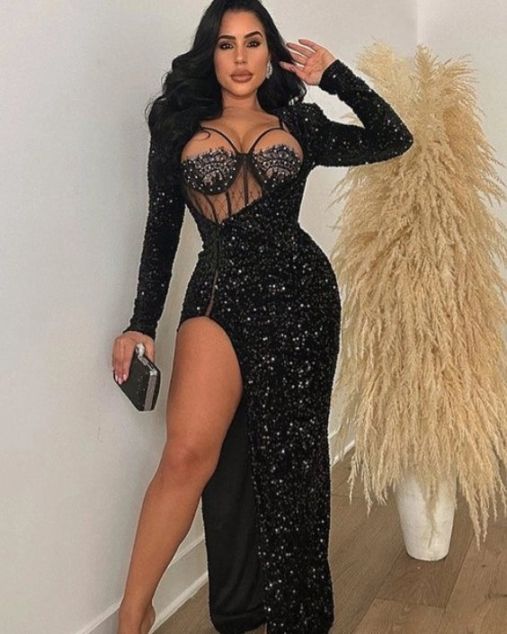 Red carpet goddess in Sequin